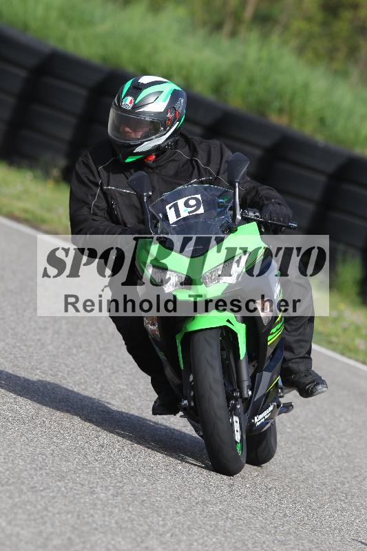 /Archiv-2025/10 23.04.2025 Cornu Master School ADR/gruen-vert/19